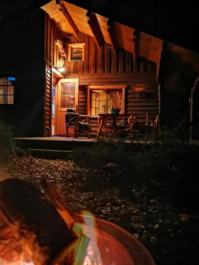 Holzhaus Waldwichtel Am Wald Und See Нойруппин Экстерьер фото